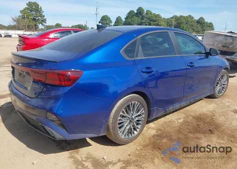 2024 Kia Forte Gt-Line z USA, uszkodzony, nr VIN 3KPF54AD2RE777952